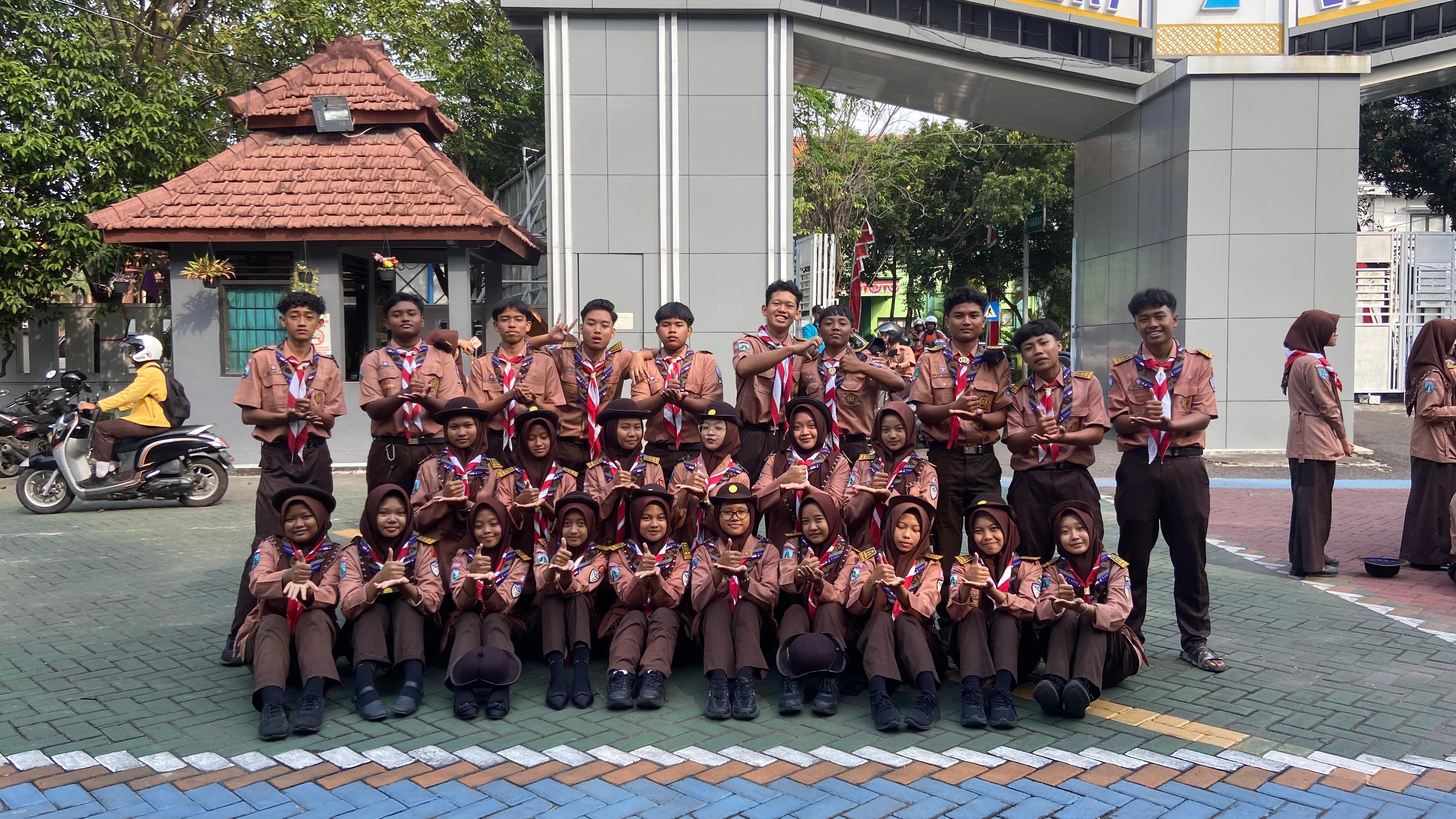SEKSI 2 : Ekstrakulikuler PRAMUKA